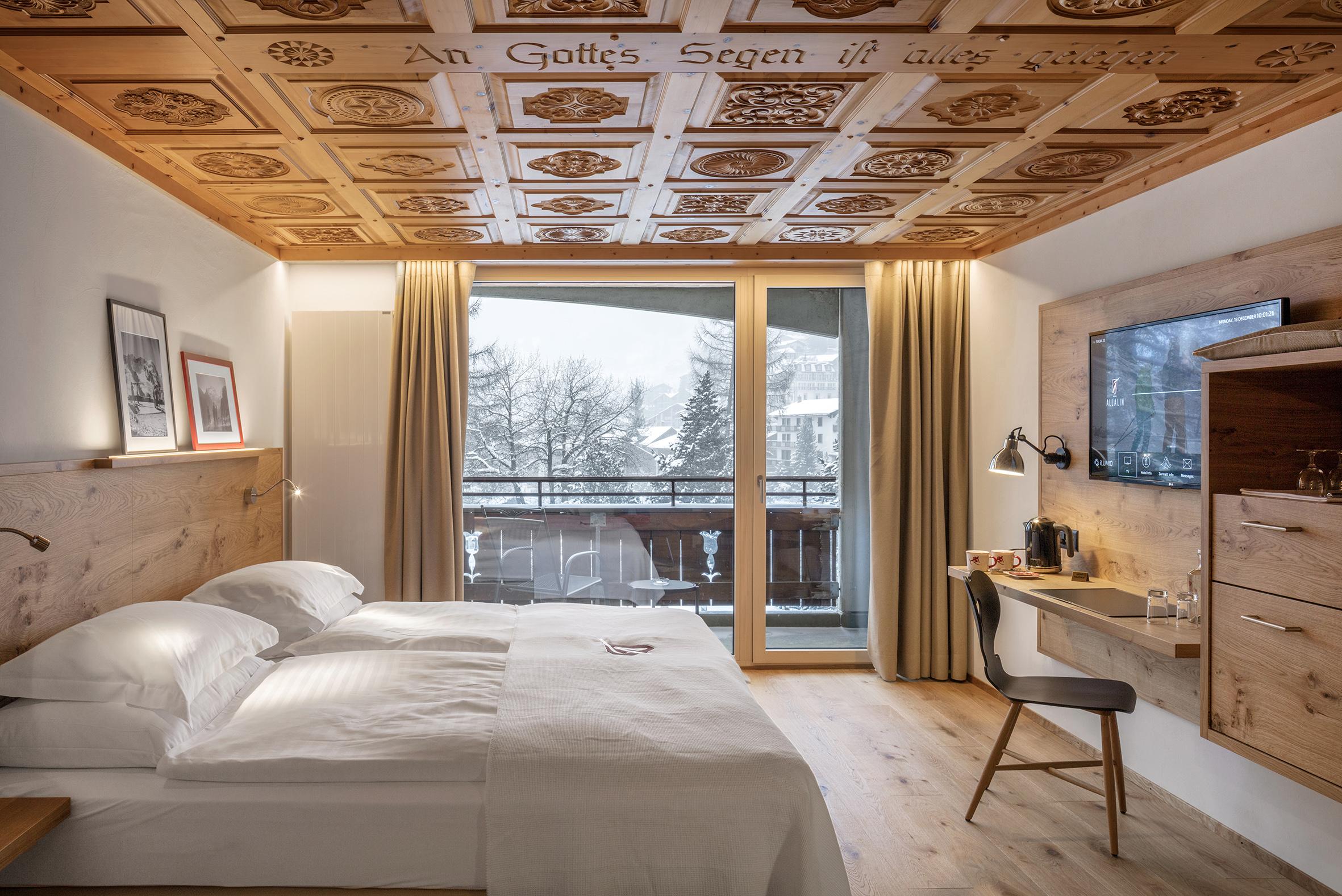 Swiss Alpine Hotel Allalin Церматт Экстерьер фото